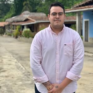 Meet your Posher, Eduardo